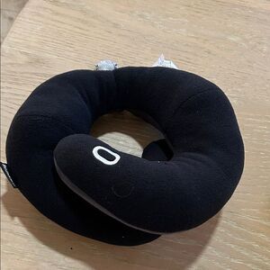 BCOZZY Travel Pillow, Black/Grey, NWOT